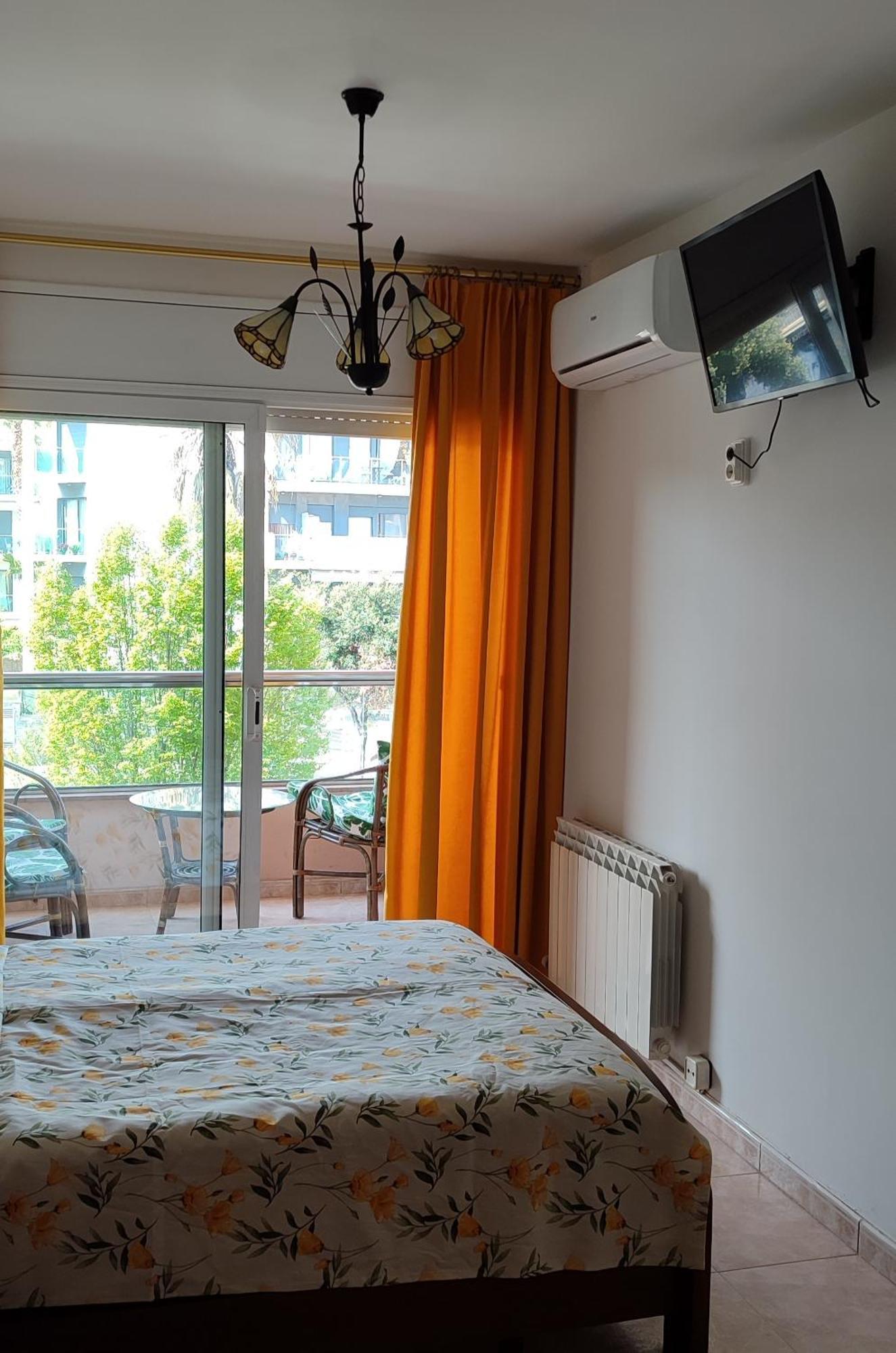 Duplex 2-bedroom Family F&f *