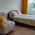 Duplex 2-Bedroom Family Apartment F&F