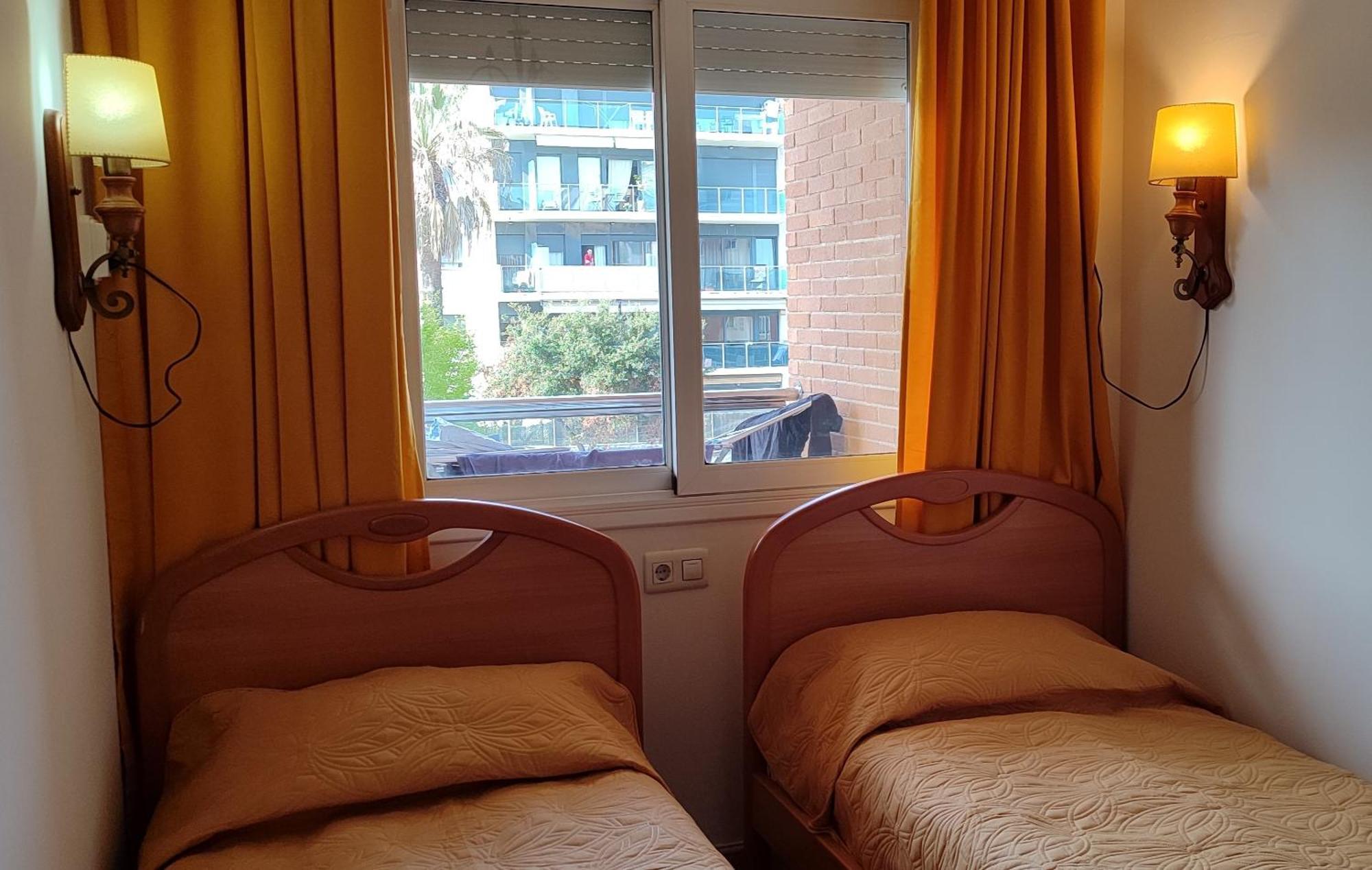 Duplex 2-bedroom Family F&f *
